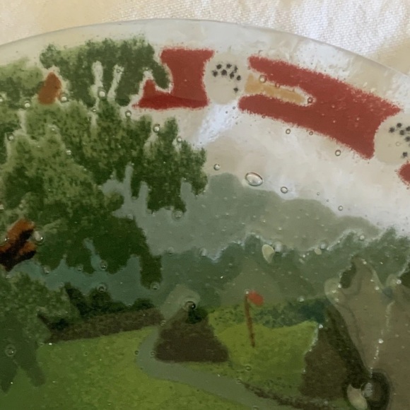 Peggy Karr Fused Glass Trinket Bowl Golf Green Flag Plate 8.25” Gift Collector - Picture 2 of 9